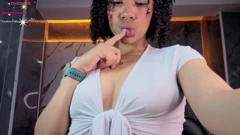 violeth_b online show from March 30, 3:12 pm