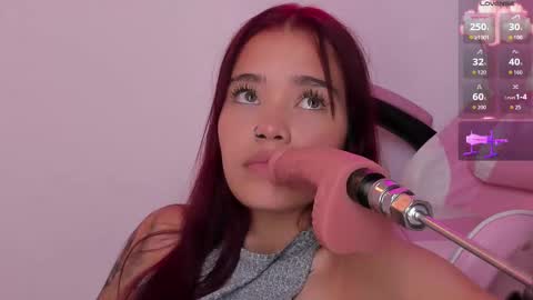 Violeth Hill online show from September 9, 8:09 pm