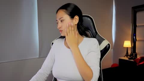 violetskinny online show from February 23, 7:16 pm