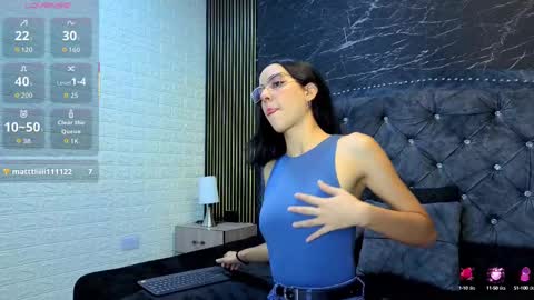 ViolettGolden online show from September 24, 6:03 pm