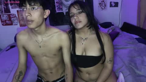 Snapshot of violett_dante chatting on September 18, 9:57 am violett_dante online show from September 18, 9:57 am