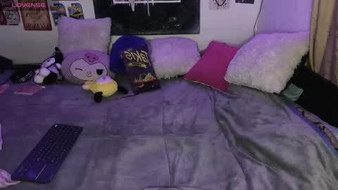 Snapshot of violett_dante chatting on September 13, 7:44 am violett_dante online show from September 13, 7:44 am