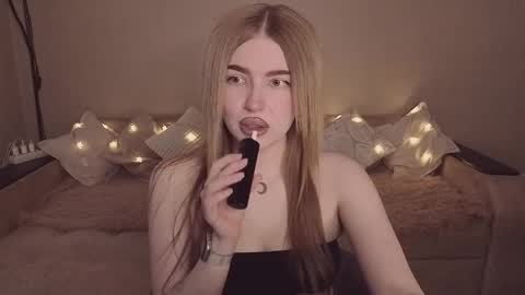 ViolettaOtis online show from March 28, 3:02 pm