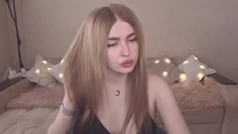 ViolettaOtis online show from January 11, 10:10 am