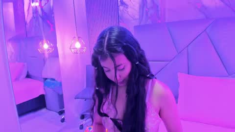 violettaruizz online show from April 20, 7:28 pm