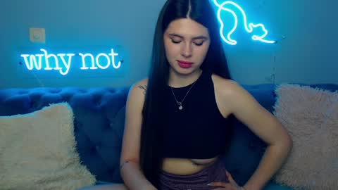 viollinalv online show from April 6, 4:46 am