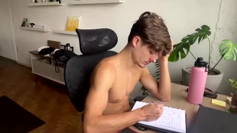 vitoraugustoxxx online show from January 19, 11:20 am