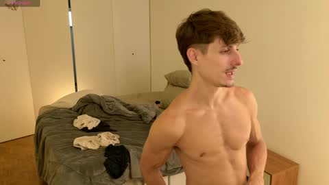 vitoraugustoxxx online show from March 24, 5:41 pm