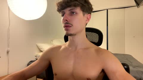 vitoraugustoxxx online show from November 17, 5:37 pm