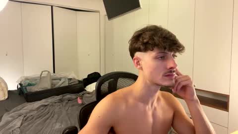 vitoraugustoxxx online show from December 20, 12:17 am