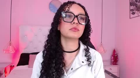 Vivi online show from October 18, 5:11 am