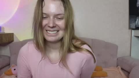 vivian_alison online show from May 15, 6:48 pm