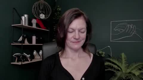 Vivian online show from January 16, 7:50 am