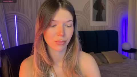 Vivian Evans online show from March 24, 2:17 am