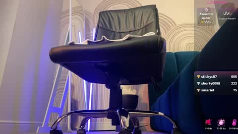 Vivian Evans online show from April 11, 6:40 am