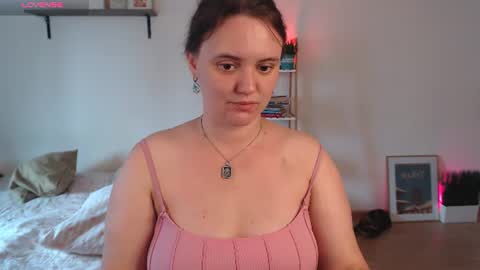 Lela online show from August 4, 8:10 am