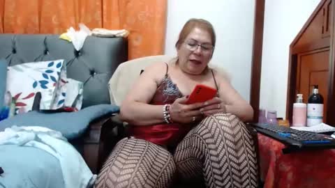 ViviannaJhonson online show from February 27, 10:20 pm