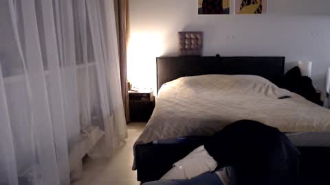 Snapshot of vivica_coke chatting on January 10, 5:15 am VI       online show from January 10, 5:15 am
