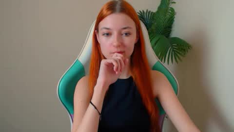 Vivien online show from April 2, 6:37 pm