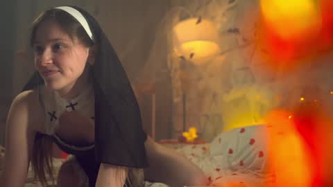 vixcx_ online show from October 31, 6:52 pm