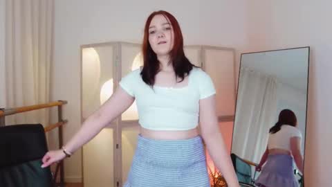 Ava online show from November 17, 2:19 pm