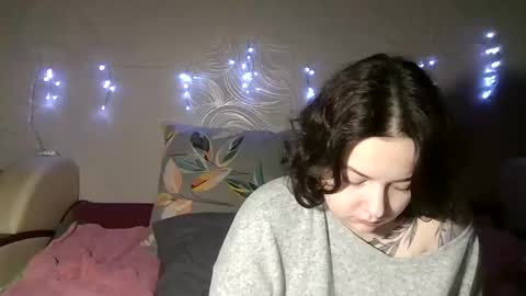 Snapshot of volshebnik_130 chatting on January 9, 5:33 pm Volshebnik1302 online show from January 9, 5:33 pm