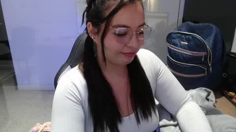 vr_099 online show from April 20, 6:22 pm