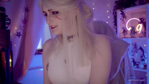 Snapshot of vronnier chatting on September 11, 3:46 pm vronnier online show from September 11, 3:46 pm