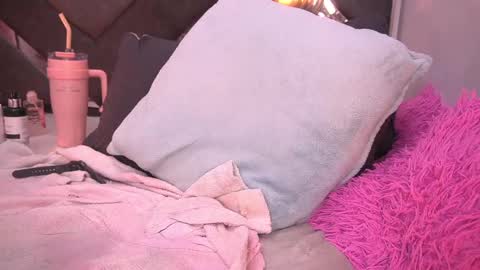 Violeta online show from March 1, 9:18 am