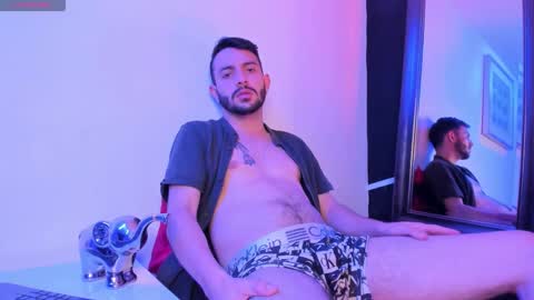 Vynny Blacke online show from October 18, 1:43 am