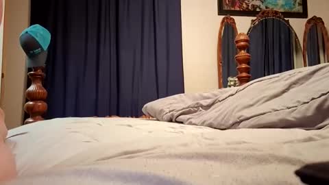 w3ll5pun online show from February 3, 10:08 am