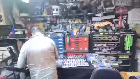 wakesblowinclouds online show from October 20, 2:11 pm