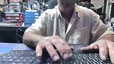 wakesblowinclouds online show from March 27, 8:26 am