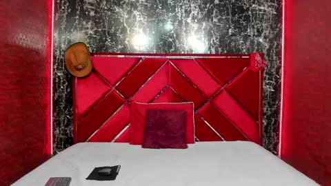 waleska   online show from November 22, 12:25 pm