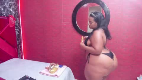 waleska   online show from December 18, 12:55 pm