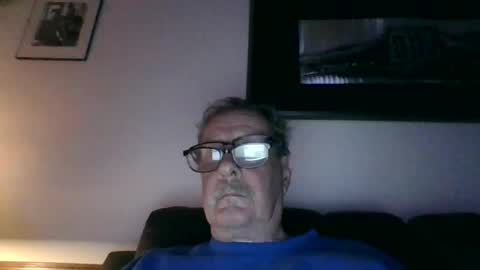 Snapshot of wally813 chatting on January 22, 6:20 am wally online show from January 22, 6:20 am