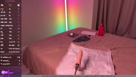 Snapshot of walt_enjoy chatting on September 26, 9:34 pm Walt Enjoy online show from September 26, 9:34 pm
