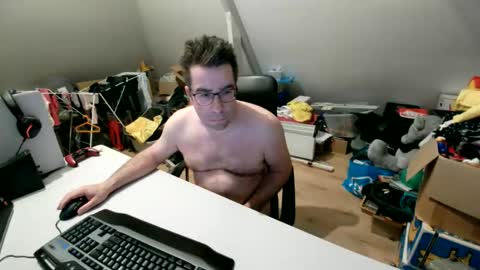 wammes online show from April 9, 9:42 pm