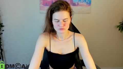 Wanda online show from March 10, 3:49 pm