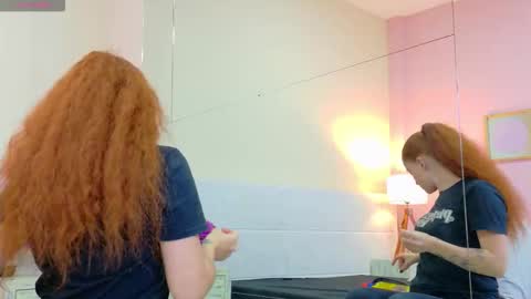 Snapshot of wanda_roberts chatting on October 20, 9:09 pm Wanda Robertss online show from October 20, 9:09 pm