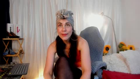 Wanda online show from March 29, 7:04 pm