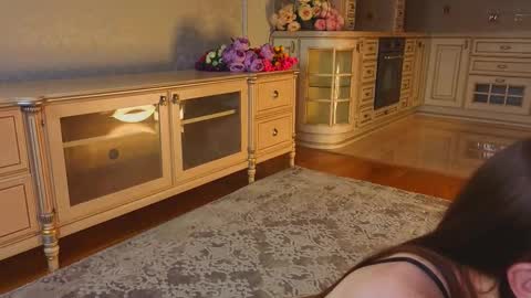 hello guys im Lilian online show from October 24, 3:18 am