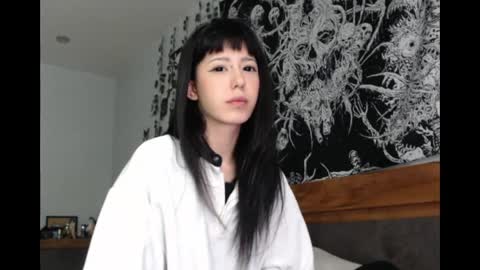 Mina online show from May 31, 10:11 pm
