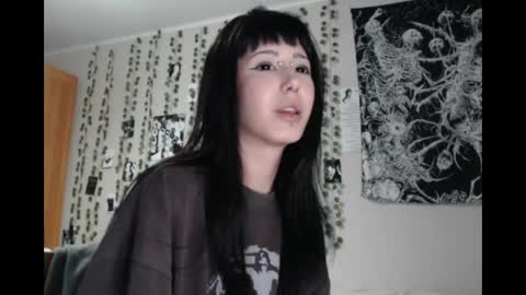 Mina online show from May 9, 6:14 pm