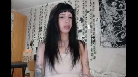 Mina online show from May 7, 4:57 pm