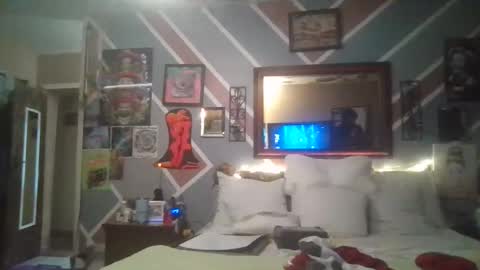 we_r_freaks online show from February 25, 2:37 am