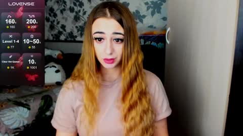 Snapshot of weakness4u chatting on March 11, 2:53 am Maya online show from March 11, 2:53 am