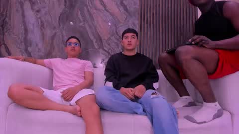 Jhonny Dick  his neighbors. online show from December 1, 1:42 pm