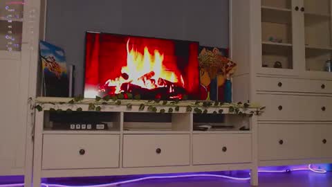  moon  online show from September 17, 3:48 pm