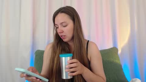 Weird Bird online show from September 13, 1:52 am